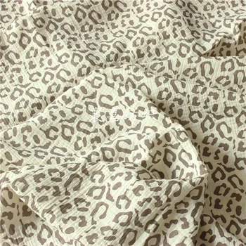 10MX135CMДодублевая марля, леопардовый хлопковый креп, домашняя одежда, пижамная ткань Шитье хлопчатобумажной ткани в стиле ретро