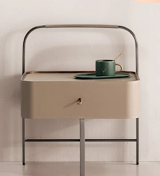 Итальянская минималистичная прикроватная тумбочка, современный светлый роскошный дизайнер, высококачественная прикроватная тумбочка из седельной кожи, спальня
